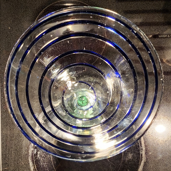 Hand blown Martini Glass - Picture 4 of 4